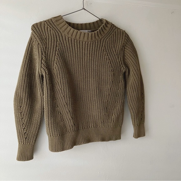 Everlane • Cable Knit Crew Neck Sweater in Olive Green - Picture 3 of 7